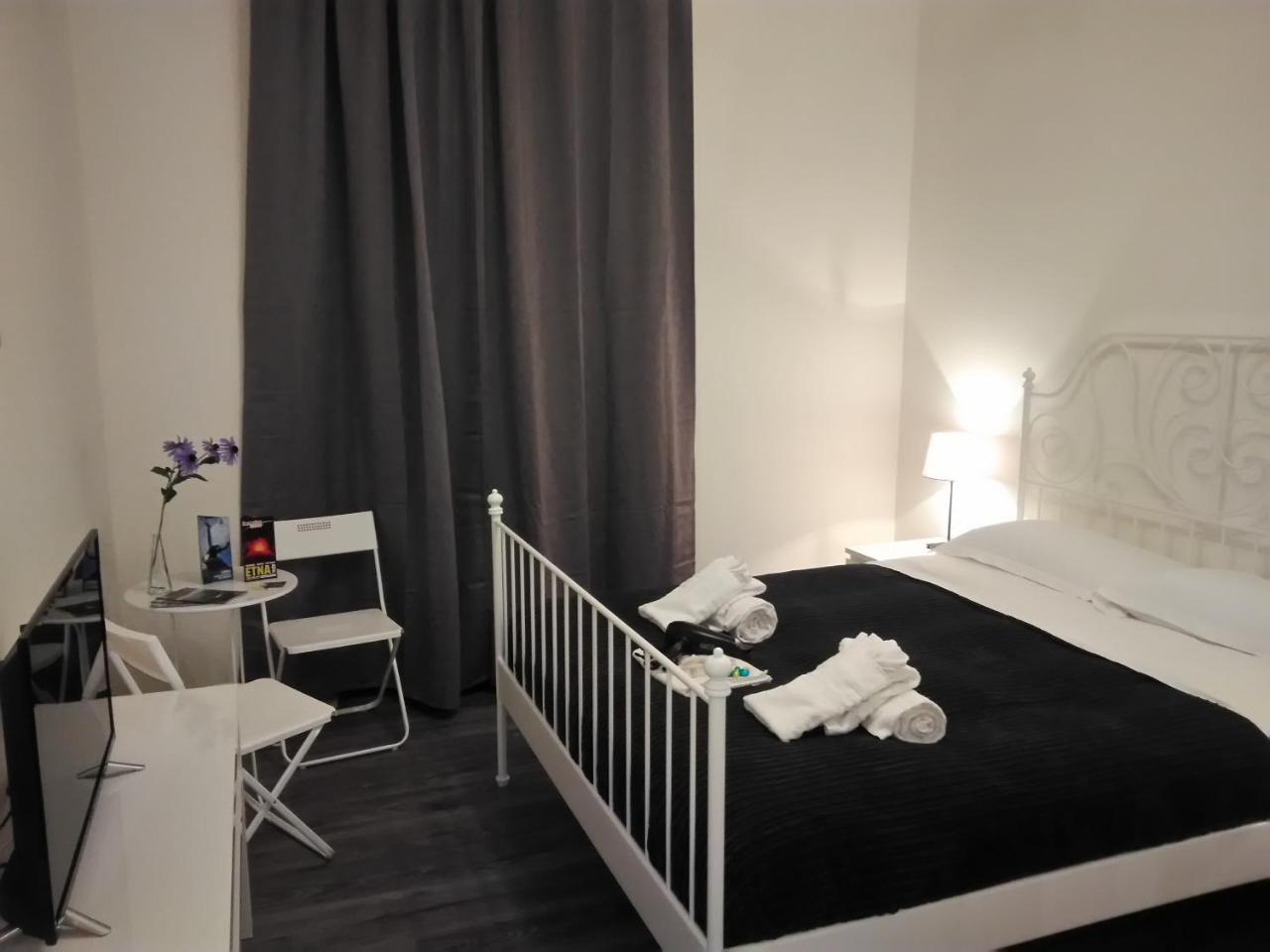 B&B Del Toscano Κατάνια Εξωτερικό φωτογραφία