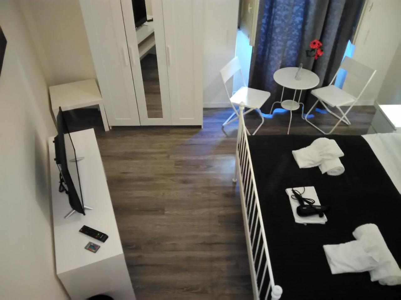 B&B Del Toscano Κατάνια Εξωτερικό φωτογραφία