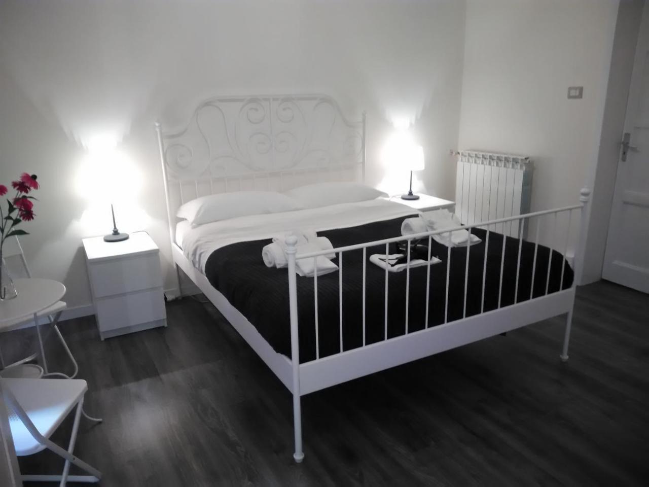 B&B Del Toscano Κατάνια Εξωτερικό φωτογραφία