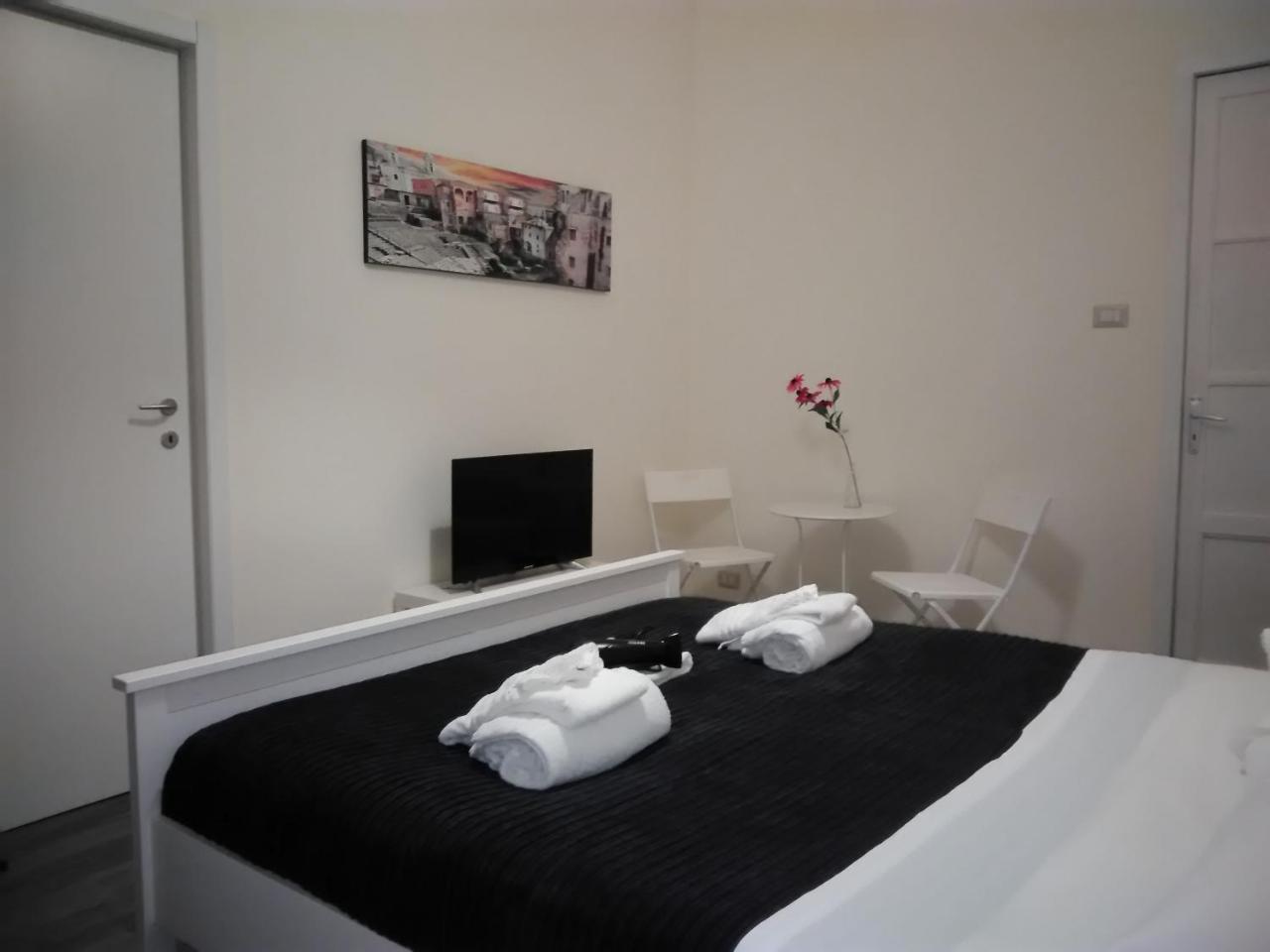 B&B Del Toscano Κατάνια Εξωτερικό φωτογραφία